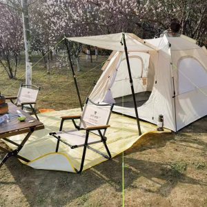 Lightweight tent