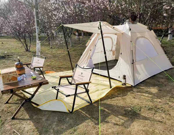 Lightweight tent